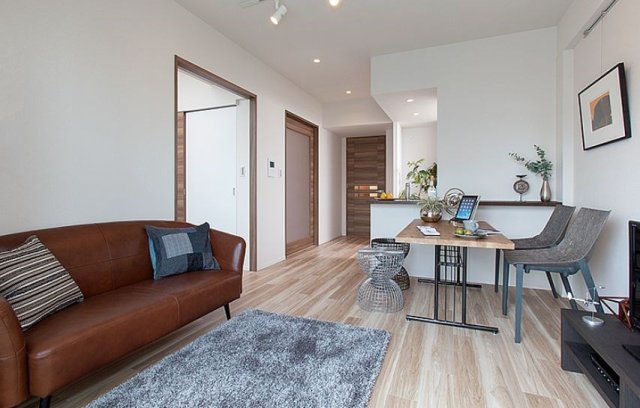 居室・リビング　モデルルーム写真