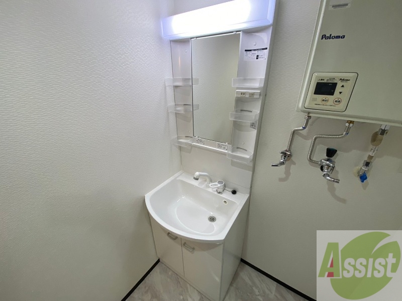 洗面設備　シャンプードレッサーで身支度もラクラクです！