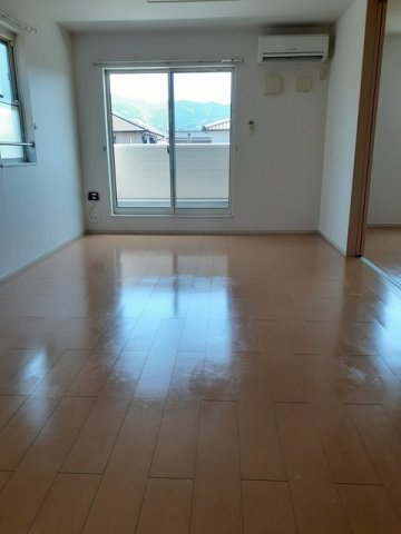 居室・リビング　広いリビング☆