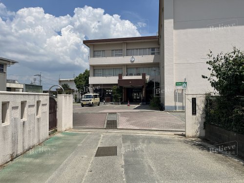 小学校　久留米市立善導寺小学校（小学校）まで561m