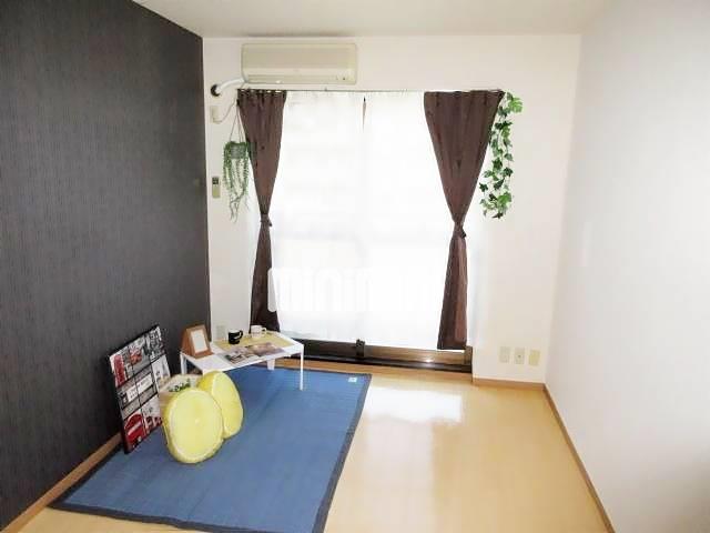 居室・リビング　６帖洋室