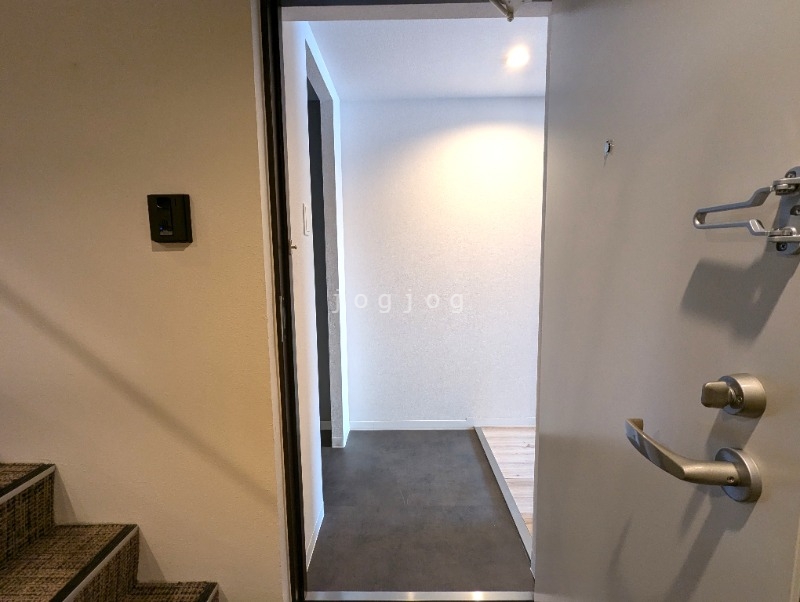 玄関　リビングイメージ