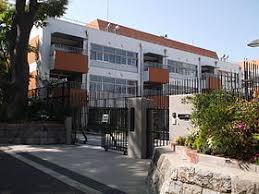 中学校　港区立高陵中学校（中学校）まで768m