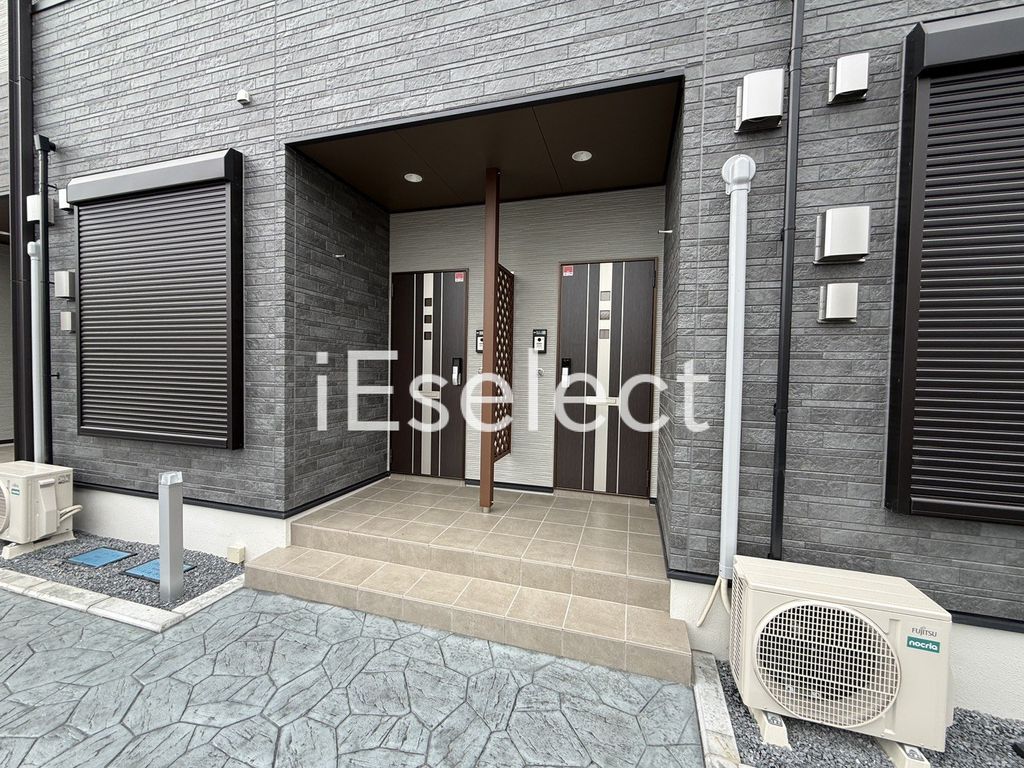 エントランス　玄関へのアプローチ