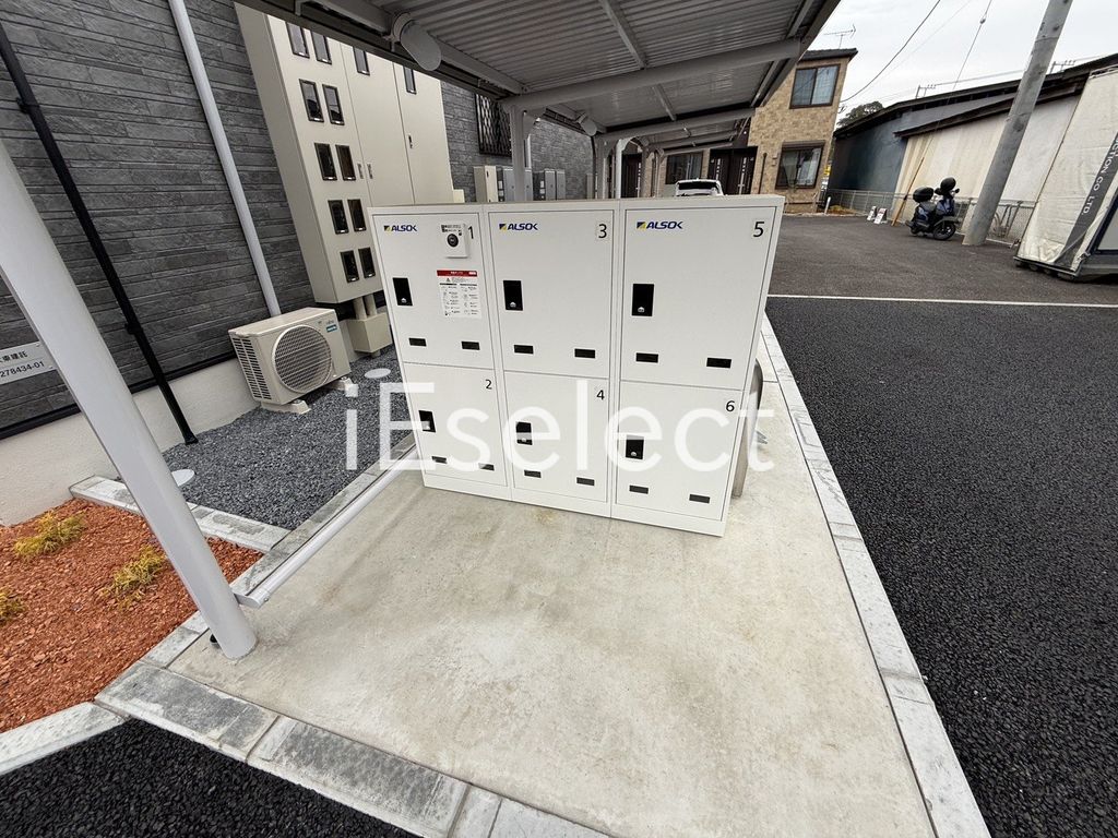 セキュリティ　不在時に便利な宅配ボックス付き