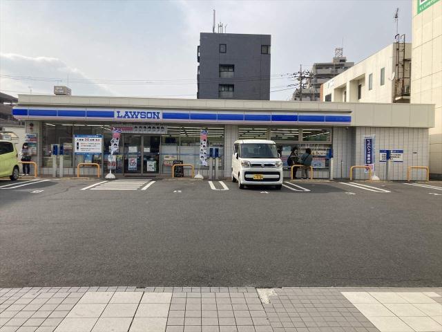 コンビニ　ローソン（コンビニ）まで178m