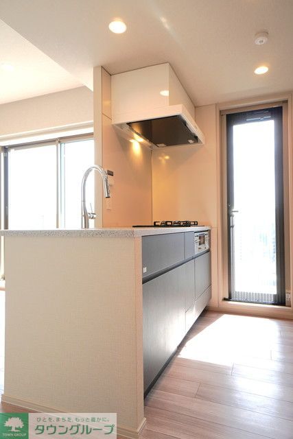 キッチン　※写真は同タイプ住戸です。