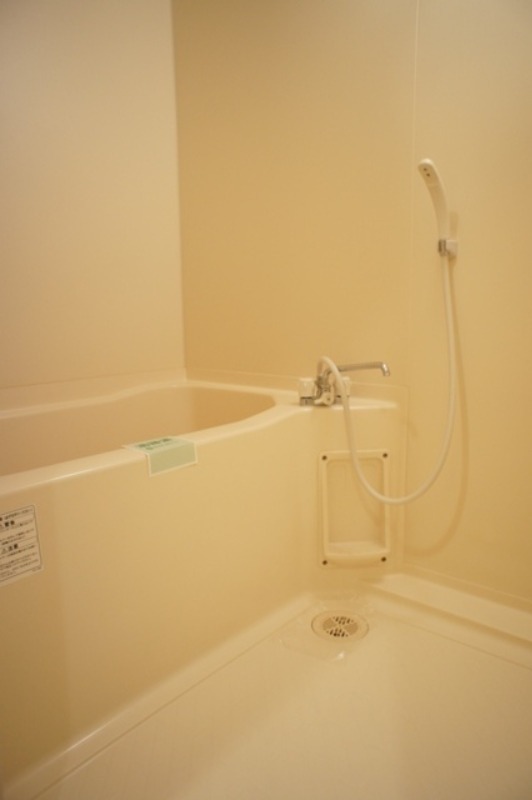 バス・シャワールーム　図面と現状に相違がある場合には現状を優先