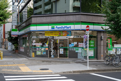 コンビニ　ファミリーマート 丸の内七間町通店（コンビニ）まで263m