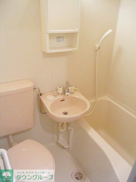 バス・シャワールーム　お部屋探しは株式会社　タウンハウジング　までお気軽にお問合…
