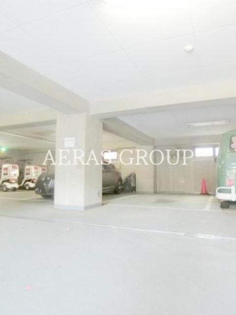 駐車場　敷地内駐車場