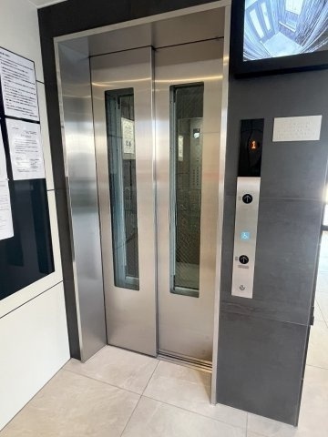 ロビー　角部屋です