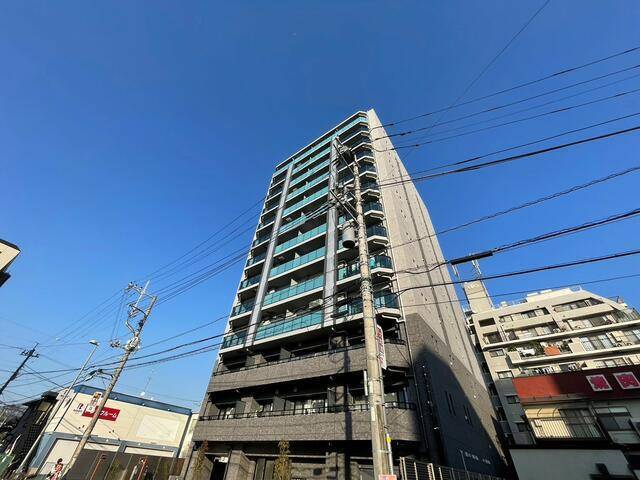 建物外観　オートロック完備