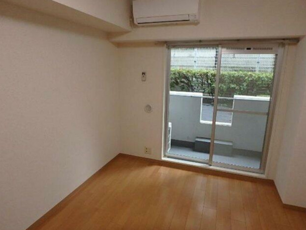 居室・リビング　フローリングです