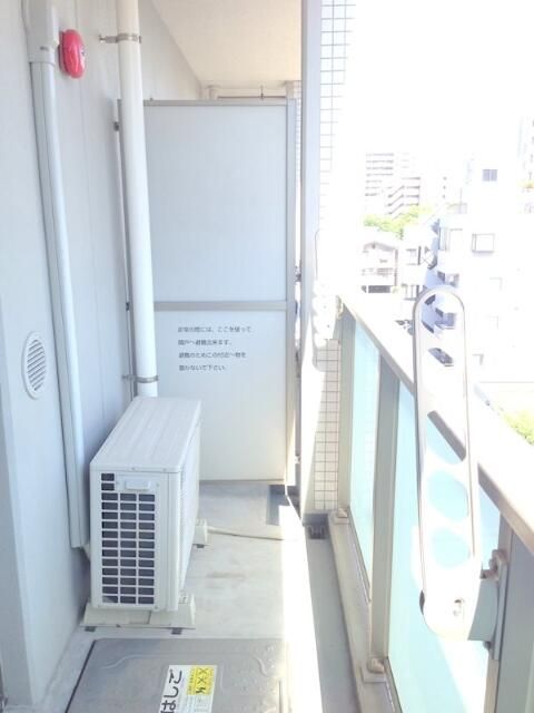 バルコニー　陽当たり良好なバルコニーです