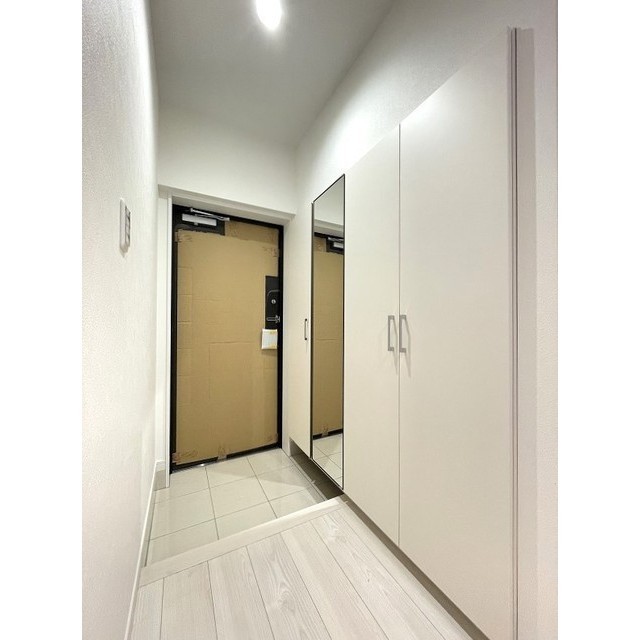 玄関　※別部屋写真、現況優先