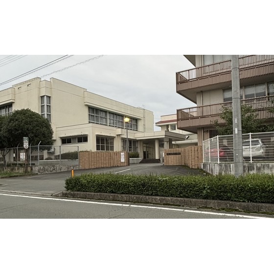 小学校　菊陽町立菊陽西小学校（小学校）まで1824m