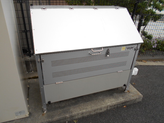 その他共有部分　ごみの敷地内収集場所（業者回収）