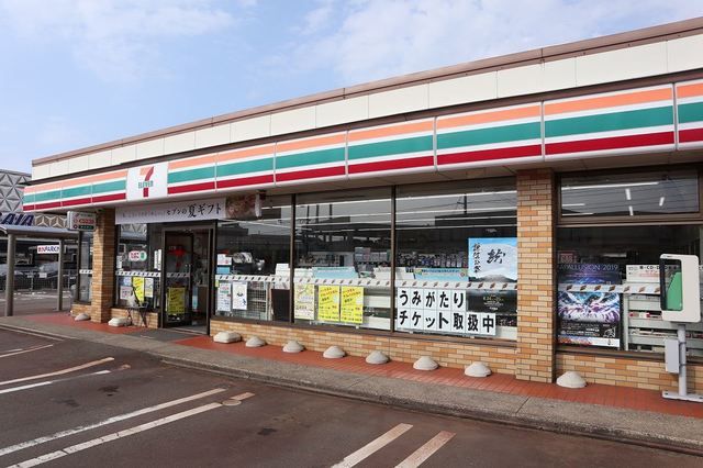 コンビニ　セブンイレブン上越藤巻店（コンビニ）まで190m