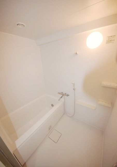 バス・シャワールーム　別部屋参考写真