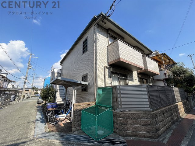 建物外観　カメラ付きインターホンついてます♪