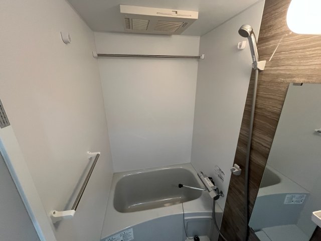 バス・シャワールーム　写真は、他部屋の同間取りとなっております。