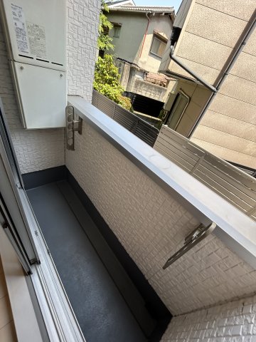 バルコニー　外からの目が気にならないバルコニーで洗濯物が干せます