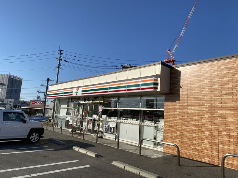 コンビニ　セブンイレブン糸島伊都の杜店（コンビニ）まで1072m