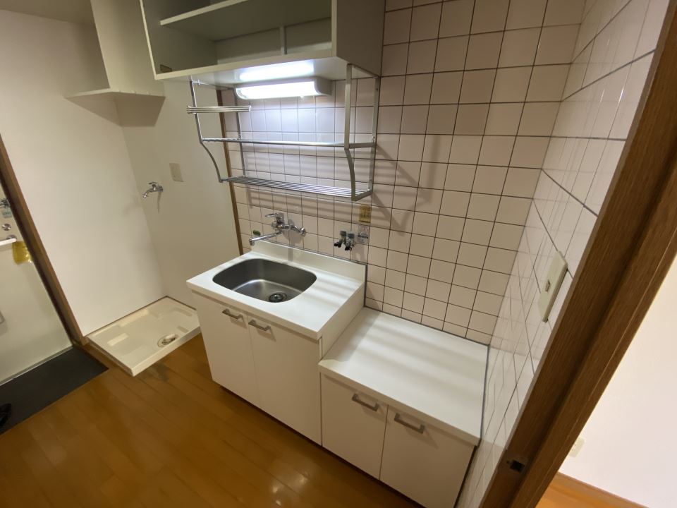 キッチン　白で統一されたキッチン