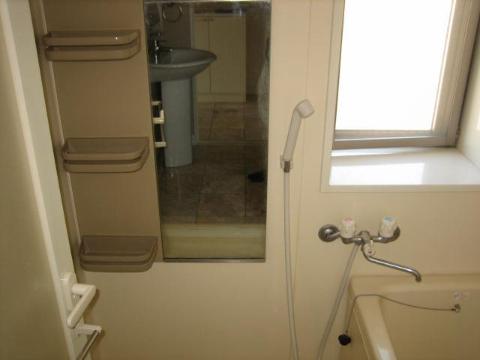 バス・シャワールーム　バス