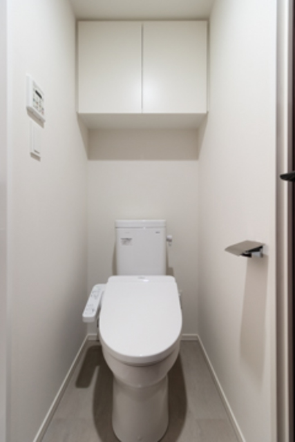 トイレ　※写真は同タイプ住戸です。