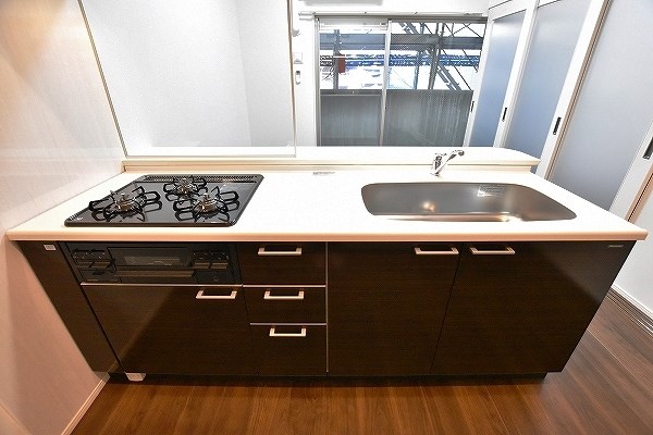 キッチン　★３口ガスシステムキッチン(グリル付)★