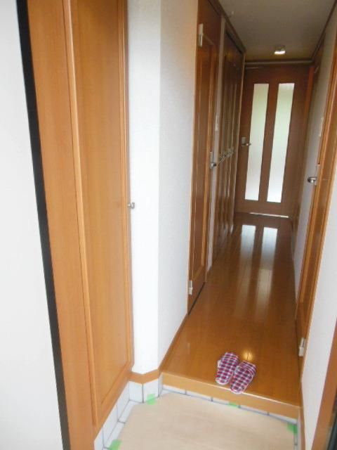 玄関　～玄関スペースもシングル用ではないみたい～