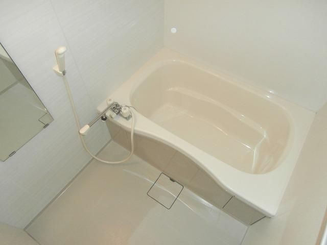 バス・シャワールーム　浴室乾燥機付き！