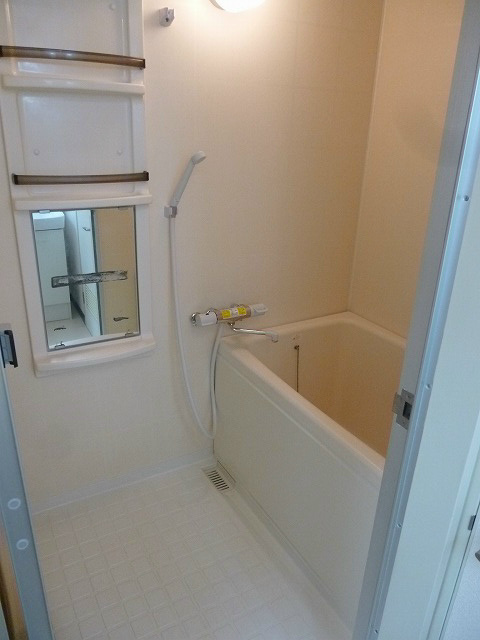 バス・シャワールーム　写真は別号室です