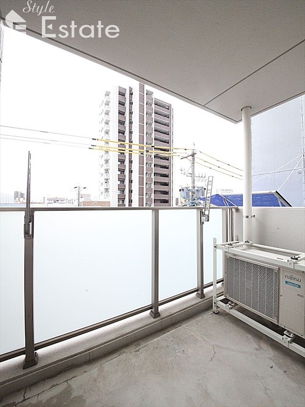 バルコニー　バルコニー