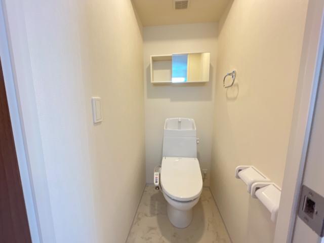 トイレ　シャワー付トイレ