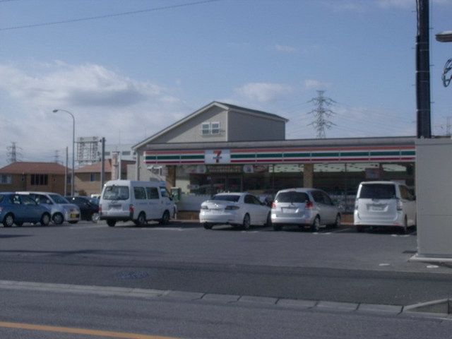 コンビニ　セブンイレブン（コンビニ）まで20m