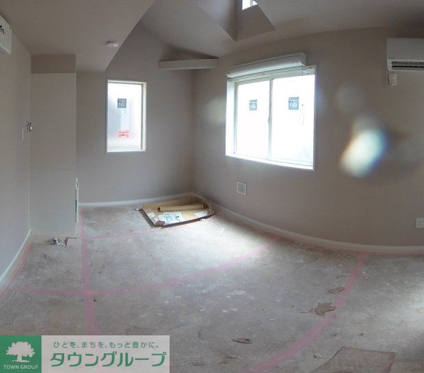 居室・リビング　建築施工時のお写真です。