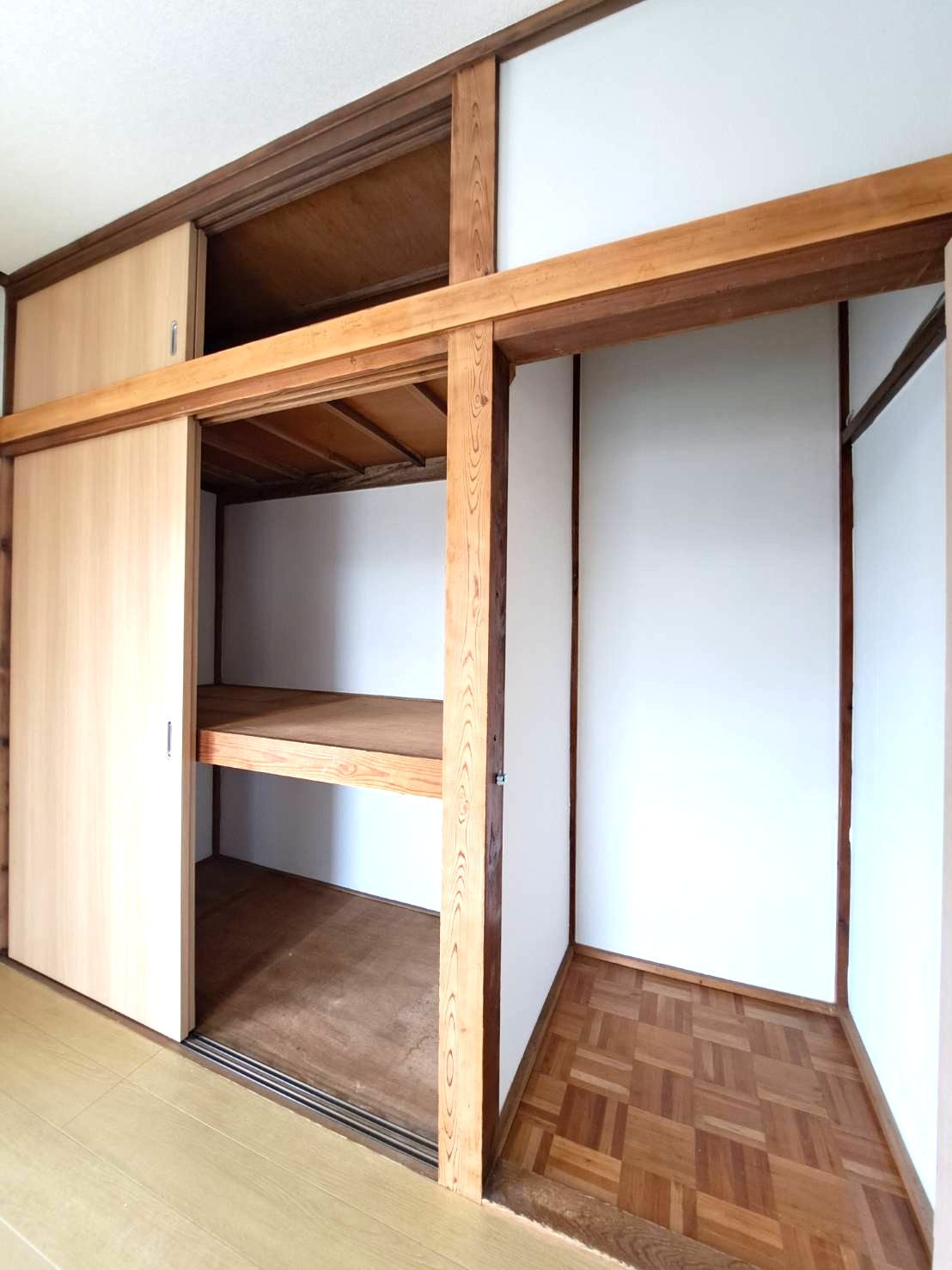 収納　壁一面大型収納♪