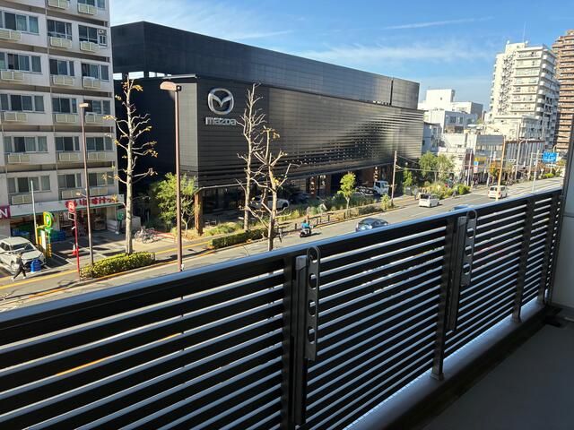 バルコニー　※別部屋の参考写真です。