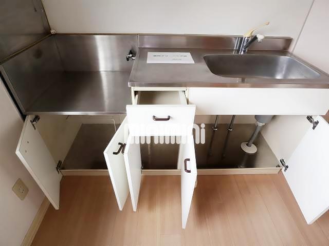 キッチン　キッチン下部の収納スペースです！