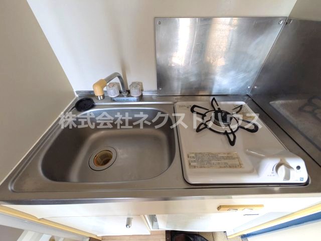 キッチン　別部屋参考写真です