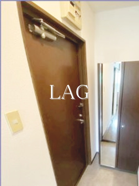 玄関　玄関です。