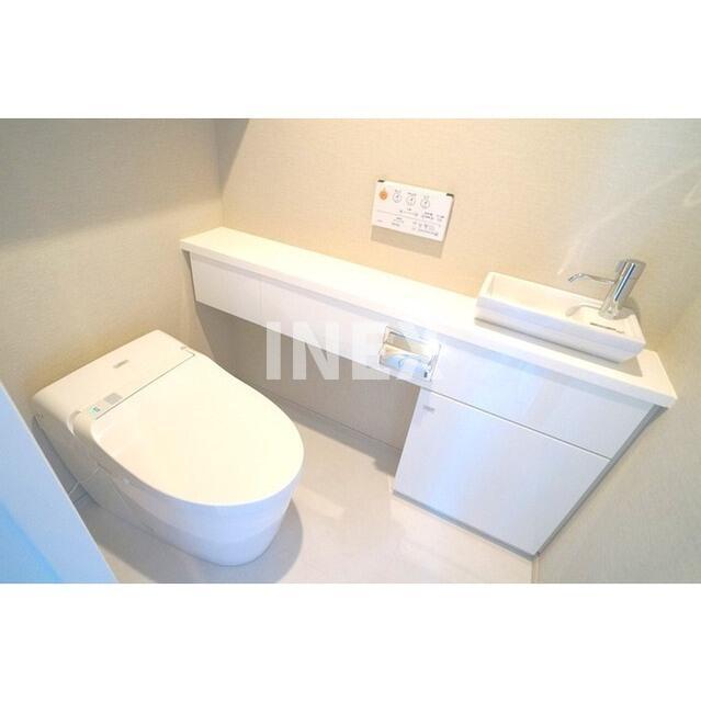 トイレ　洗浄機能便座