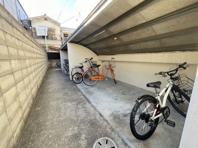 駐車場　駐輪場