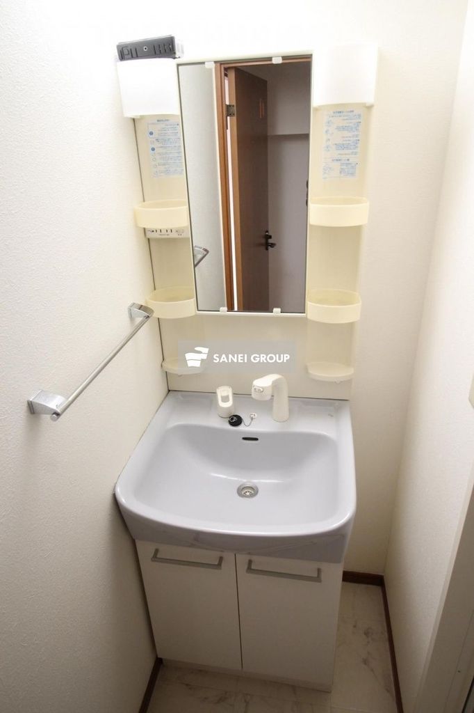 洗面設備　同仕様