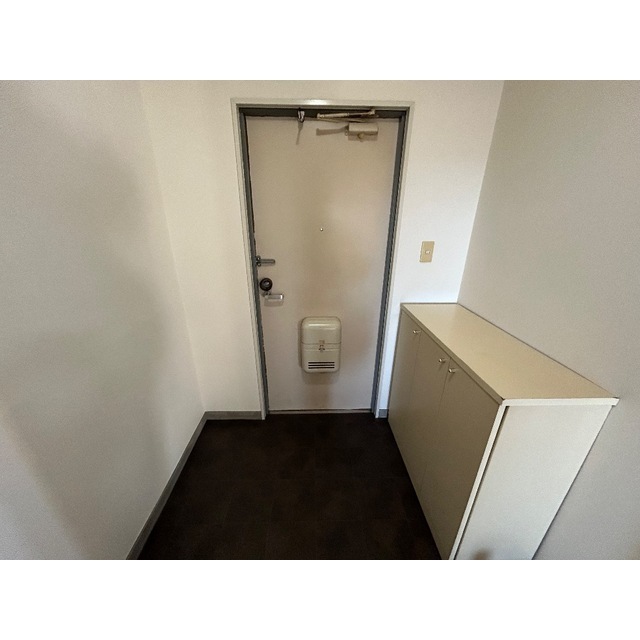 玄関　収納もある玄関です