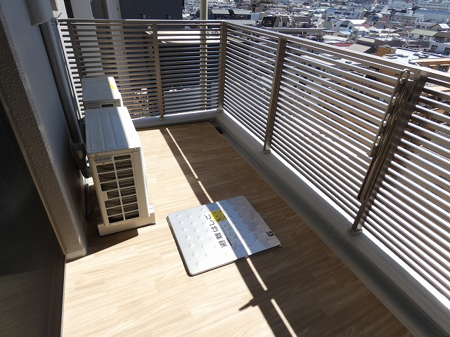 バルコニー　バルコニー