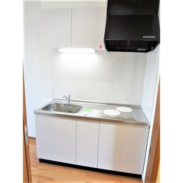 キッチン　メゾンTADO　荒川区西日暮里5